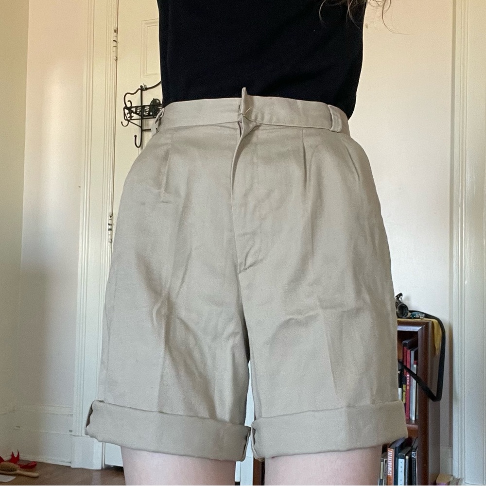Vintage beige shorts